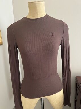 P.E Nation Slim Ribbed Long-Sleeve Top in Brown Size Medium